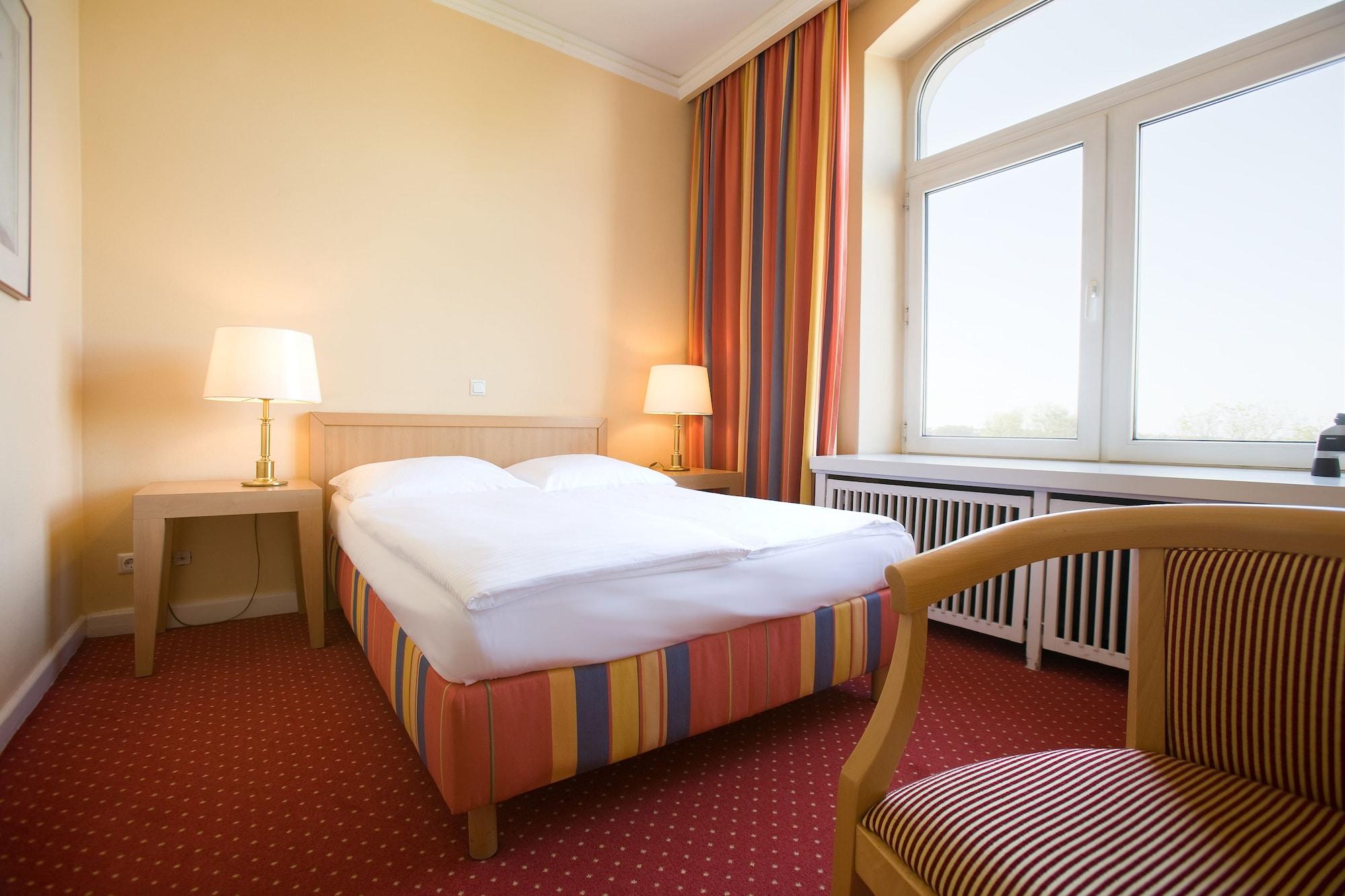 Relexa Hotel Bellevue An Der Alster Hamburk Pokoj fotografie